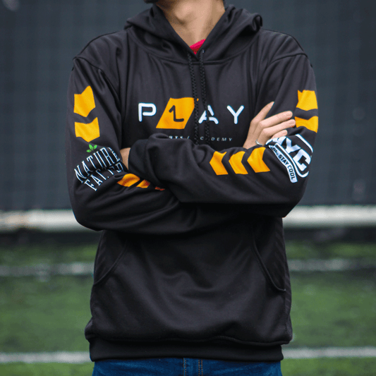 HOODIE NEGRA P1AY 2025