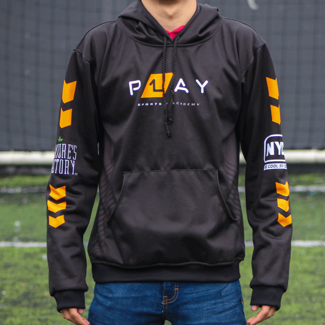 HOODIE NEGRA P1AY 2025