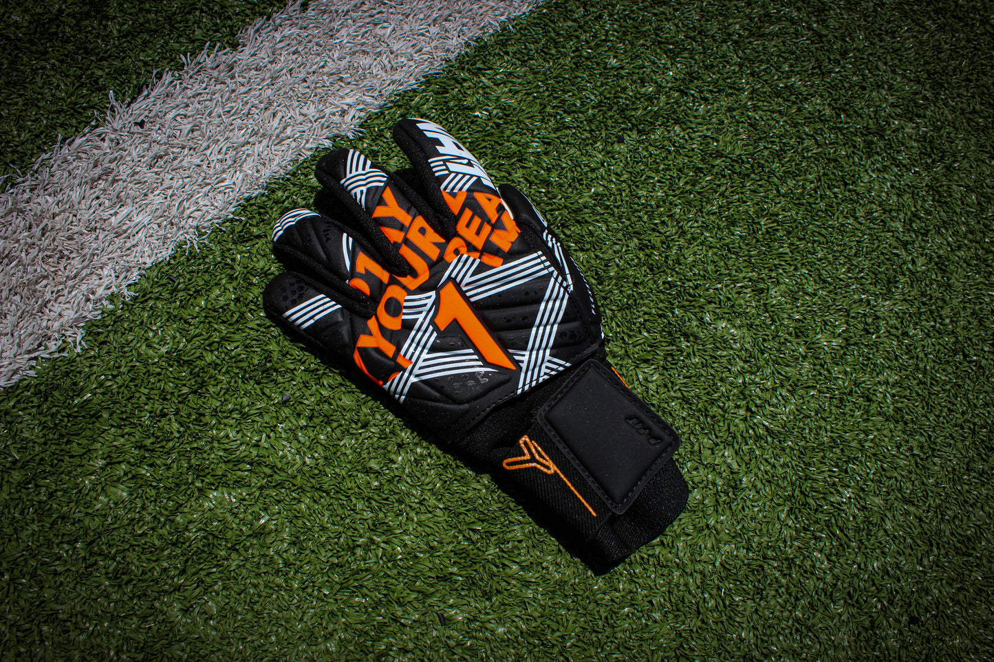 GUANTES DE PORTERO RINAT P1AY INSANE PRIME