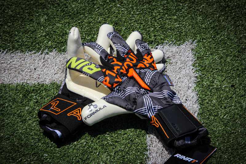 Cargue la imagen en el visor de la galería, GUANTES DE PORTERO RINAT P1AY INSANE PRO
